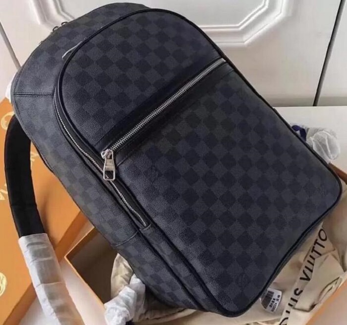 2021 top LVLOUISVITTON BagVUTTON Ould Bag Luxurys Should Bag Fashion Purse Wallet Crossbody S Backpack Small Women Travel Messenger Female Bag
2021 top LVLOUISVITTON BagVUTTON Ould Bag Luxurys Should Bag Fashion Purse Wallet Crossbody S Backpack Small Women Travel Messenger Female Bag