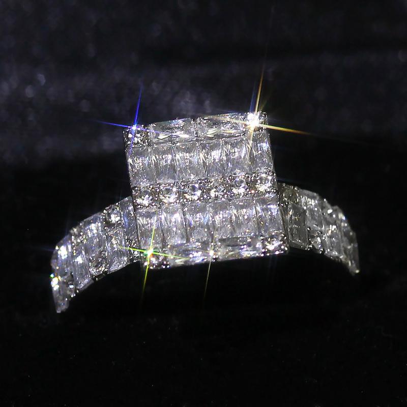 Cluster Rings Full Zircon Square Men's Luxury Style Silver Color Finger Ring Personality Fashion Women Jewelry Wholesale Gift KAR360, Golden;silver
Cluster Rings Full Zircon Square Men's Luxury Style Silver Color Finger Ring Personality Fashion Women Jewelry Wholesale Gift KAR360, Golden;silver