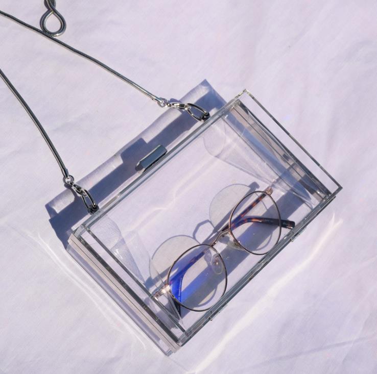 2021 Summer Silver Transparent Bag Dinner Acrylic Hand Chain Slung Small Square Bags Single Shoulder, White
2021 Summer Silver Transparent Bag Dinner Acrylic Hand Chain Slung Small Square Bags Single Shoulder, White