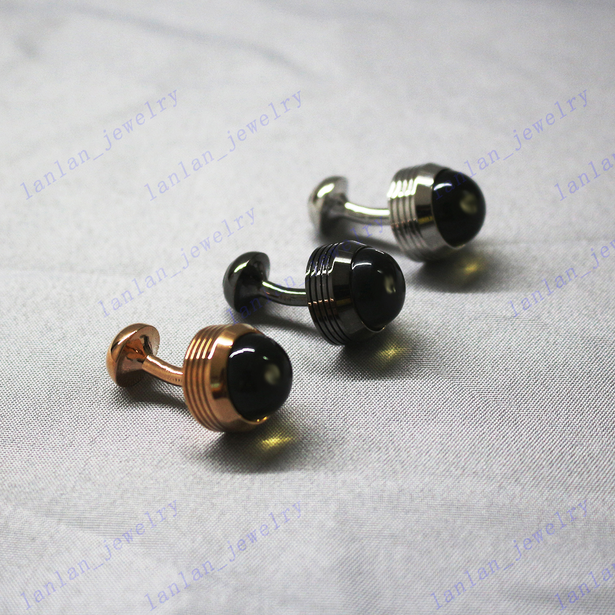 L-M30 Designer Luxury Cuff Links High Quality French Men's Shirt Cufflinks Wedding Gift
L-M30 Designer Luxury Cuff Links High Quality French Men's Shirt Cufflinks Wedding Gift