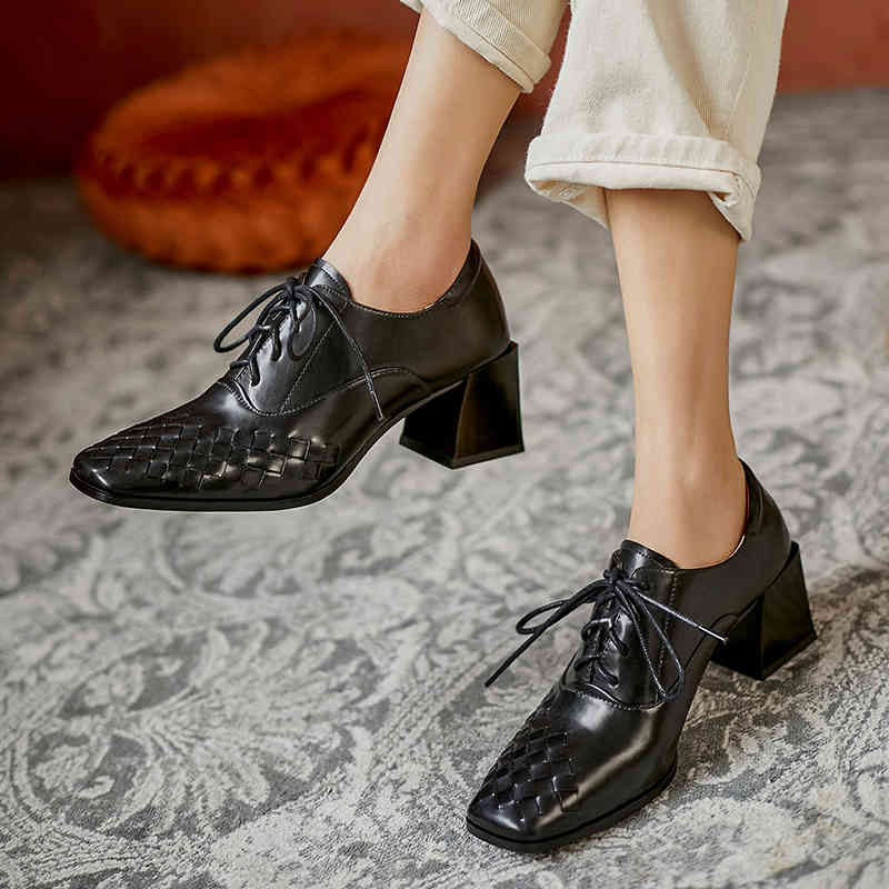 Sandals genuine leather lace women's shoes fashion deep mouth foot bombs square toe high heels handcrafted for woman size 34-42 J2IR, 1# shoe box
Sandals genuine leather lace women's shoes fashion deep mouth foot bombs square toe high heels handcrafted for woman size 34-42 J2IR, 1# shoe box