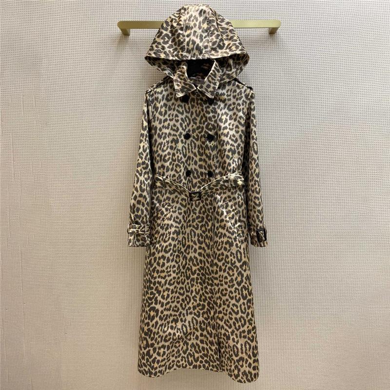 Women's Trench Coats 2022 Spring Double-breasted Waist Belt Design Leopard Print Hooded Windbreaker Big Brand Fashion Mid-length Jacket, Tan;black
Women's Trench Coats 2022 Spring Double-breasted Waist Belt Design Leopard Print Hooded Windbreaker Big Brand Fashion Mid-length Jacket, Tan;black