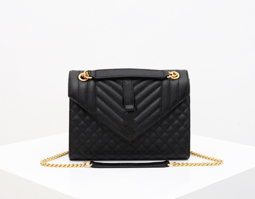 Handbags Women Luxurys Designers Genuine leather bag with letters woman messenger bags Wholesale shoulder handbag, Black
Handbags Women Luxurys Designers Genuine leather bag with letters woman messenger bags Wholesale shoulder handbag, Black