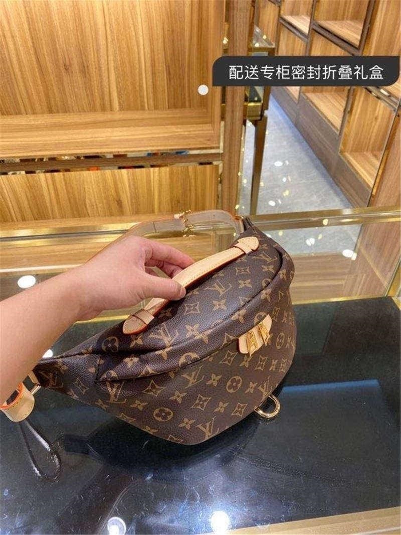 Newest Stlye Bumbags Cross Body Shoulder Bag Waists Bags Temperament Bumbag Cross LV LOUIS Fanny Pack Bum Waist Bags Vitton 66
Newest Stlye Bumbags Cross Body Shoulder Bag Waists Bags Temperament Bumbag Cross LV LOUIS Fanny Pack Bum Waist Bags Vitton 66