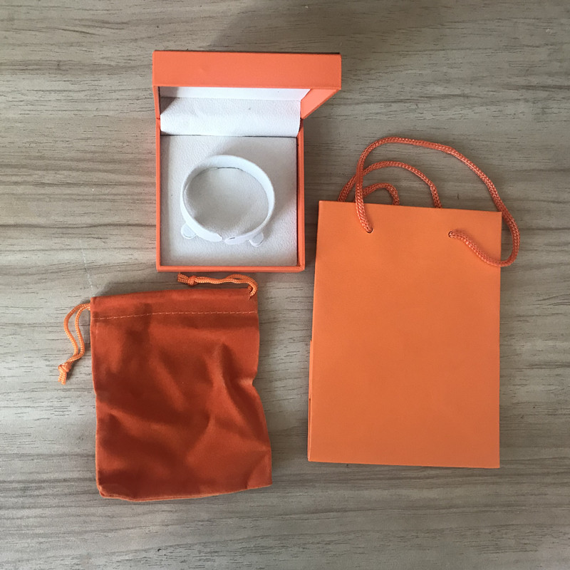 letter Necklace pendant Box silver rose gold bracelets Boxes screw screwdriver H Love's Bangles Boxs high-grade Jewelry packaging
letter Necklace pendant Box silver rose gold bracelets Boxes screw screwdriver H Love's Bangles Boxs high-grade Jewelry packaging