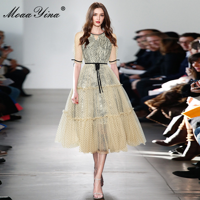 Fashion Runway Summer Elegant Party Dress Women polka dot Print Short sleeve Gorgeous Lace Splicing Mesh Midi 210524