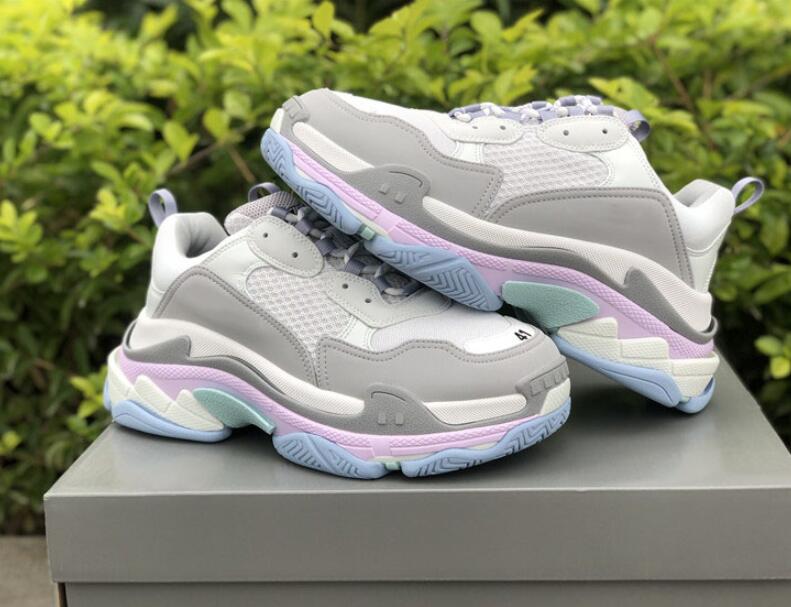 Genuine new couple sports shoes, white gray pink men's and women's basketball shoes, air cushion shoes, full size shipping 35-45
Genuine new couple sports shoes, white gray pink men's and women's basketball shoes, air cushion shoes, full size shipping 35-45