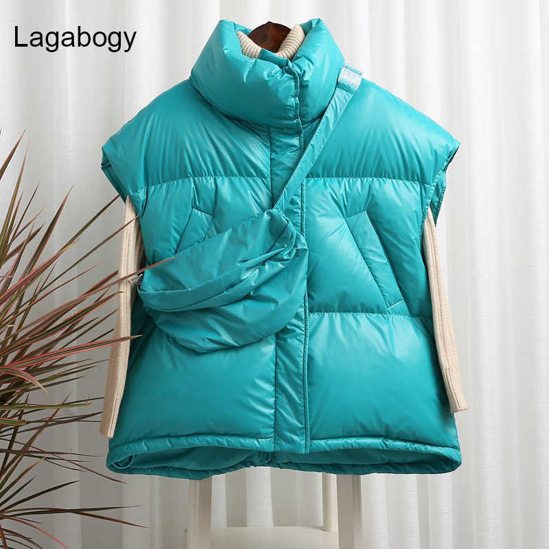 Lagabogy Autumn Winter Women Duck Down Jacket Vest Female Short Thick Warm Coat Windproof Waistcoat With Bag Outwear 210910