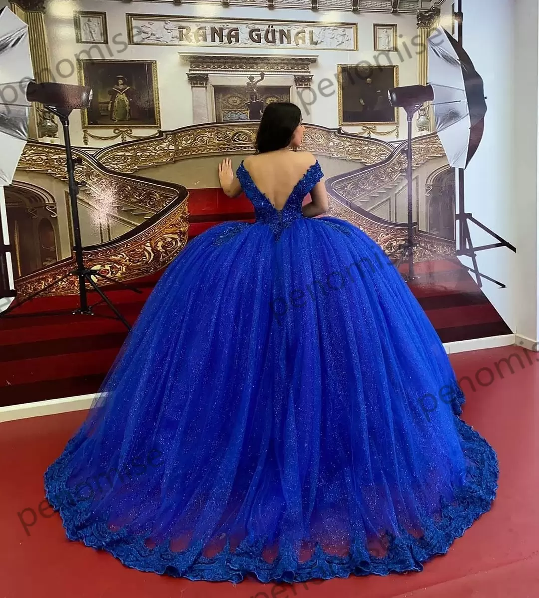 Royal Blue Quinceanera Dresses With Lace Applique Off The Shoulder V Neck Corset Back Beaded Sleeveless Prom Sweet Evening Ball Gown Vestidos