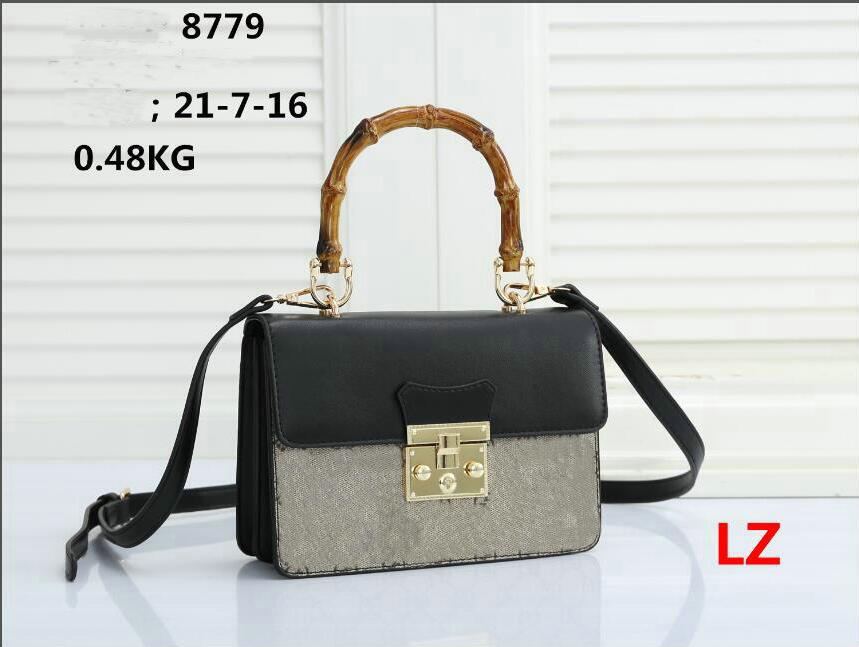 Chain Shoulder bag Top quality Wallets Handbags Tassel Women fashion Classic Cross Body Purse totes hot Designer purses 8779# 21x7x16cm qing, White
Chain Shoulder bag Top quality Wallets Handbags Tassel Women fashion Classic Cross Body Purse totes hot Designer purses 8779# 21x7x16cm qing, White