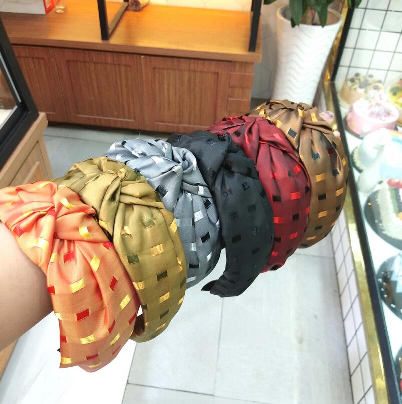 Top quality Summer Women Letter Print Pearl Headband Fashion Hairs Bands Bohemian Bowknot Cross Elastic HairBand For Girls Candy color Head, Black;brown
Top quality Summer Women Letter Print Pearl Headband Fashion Hairs Bands Bohemian Bowknot Cross Elastic HairBand For Girls Candy color Head, Black;brown