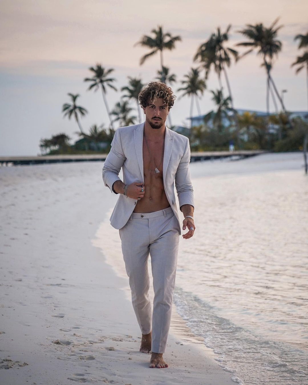 High Quality Summer Beach Tuxedos Slim Fit Groom Wedding Suits Mens Prom Party Outfit Two Pieces (Jacket+Pants)