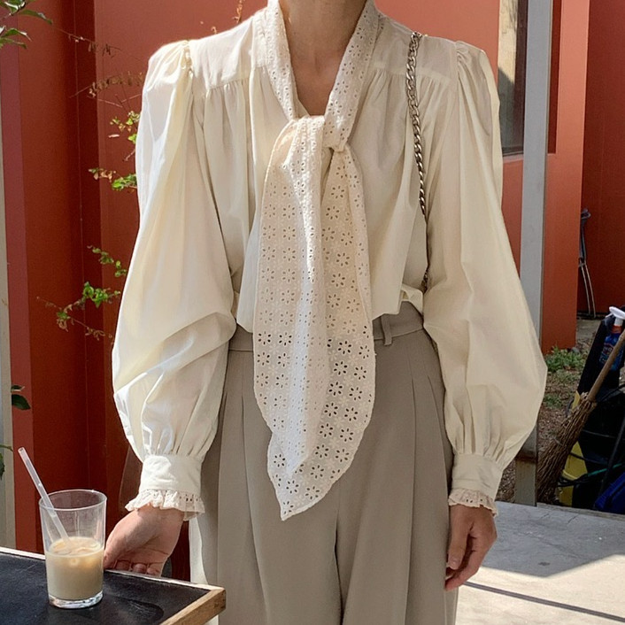 Nomikuma Korean Hollow-out Bow Tie Collar Blouse Shirt Puff Long Sleeve Women Tops Autumn Winter Elegant Blusas Mujer 6D212 210427