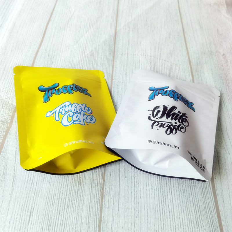 3.5g mylar bags White Trufflez Scotti Cake Pie Tiuffle Bag 3.5 gram smell Cookis smellproof zipper package Flower packing packaging
3.5g mylar bags White Trufflez Scotti Cake Pie Tiuffle Bag 3.5 gram smell Cookis smellproof zipper package Flower packing packaging