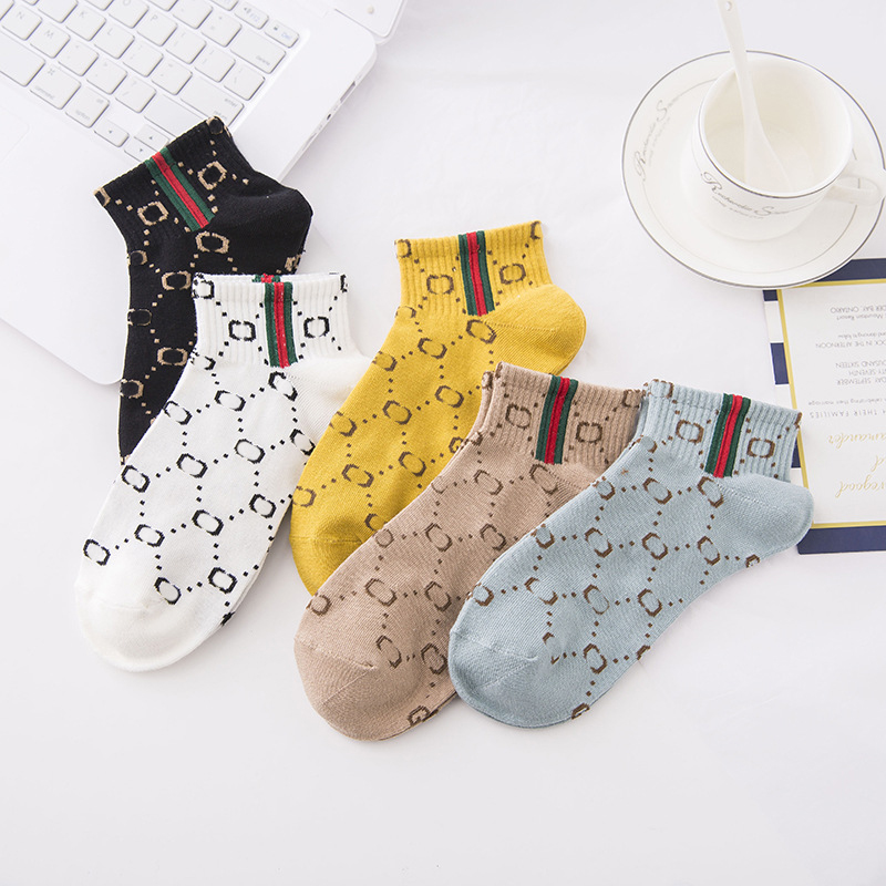 5styles Letters Pattern Embroidery Printed Knitted Socks Classic Red Green Stripe Fashion Hosiery Medium Stockings Men Women Casual Sports Winter Thicken Sock, Multi
5styles Letters Pattern Embroidery Printed Knitted Socks Classic Red Green Stripe Fashion Hosiery Medium Stockings Men Women Casual Sports Winter Thicken Sock, Multi