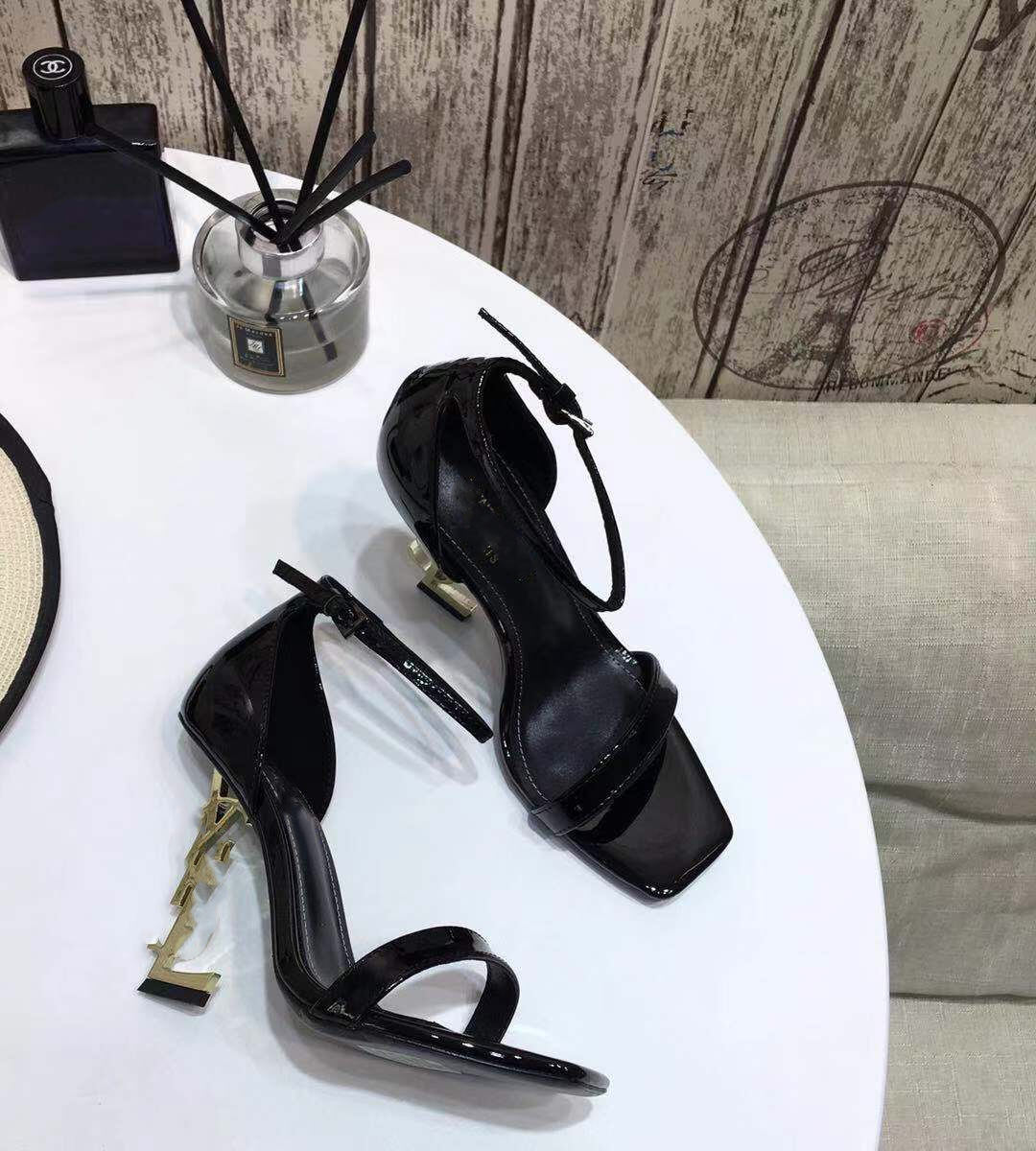 LV
Louis
VittonYSL
Luxurys Designers Shoes 2021 fashion sandals high heels high quality imitation counter brand sandals high heels n1-5
LV
Louis
VittonYSL
Luxurys Designers Shoes 2021 fashion sandals high heels high quality imitation counter brand sandals high heels n1-5