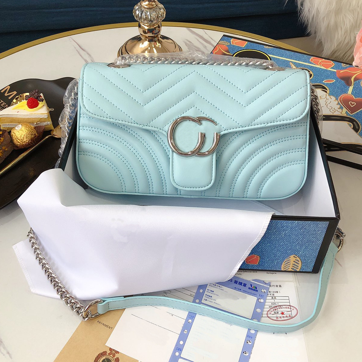 Marmont luxury designer women bags lady handbags ladies single shoulder brand messenger chain bag leather classic double G embroidery love high quality 02
Marmont luxury designer women bags lady handbags ladies single shoulder brand messenger chain bag leather classic double G embroidery love high quality 02