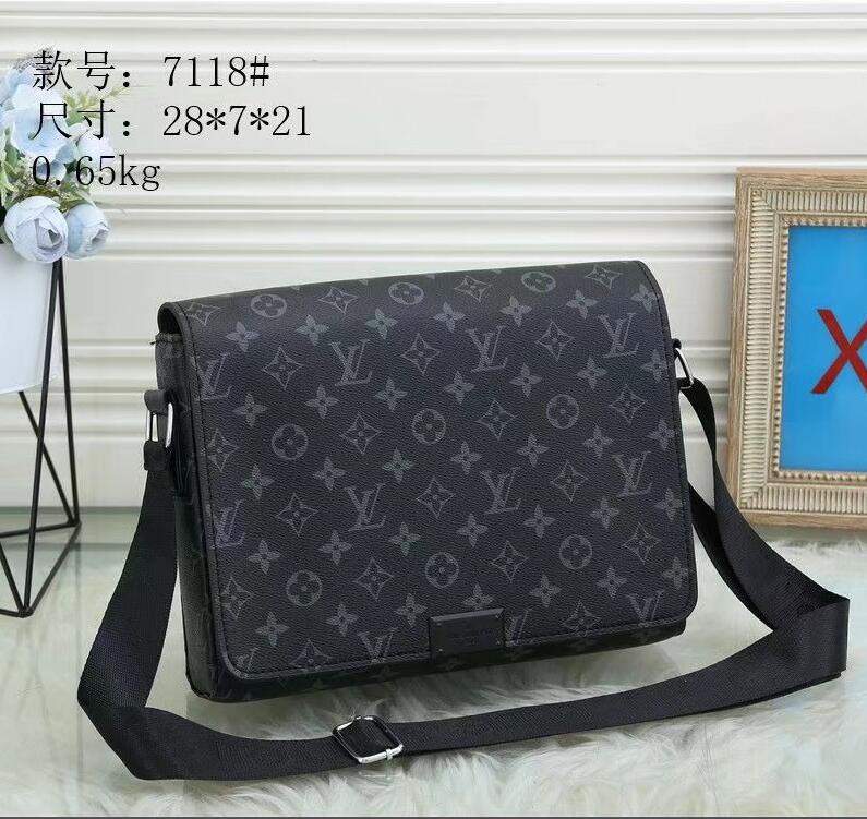 F19 Designer Bags Wallets Briefcase bag Mens Shoulder Crossbody Bags Messenger Bags Man luggage Travel Handbag LOUIS
BAGVITTON, Red;black
F19 Designer Bags Wallets Briefcase bag Mens Shoulder Crossbody Bags Messenger Bags Man luggage Travel Handbag LOUIS
BAGVITTON, Red;black