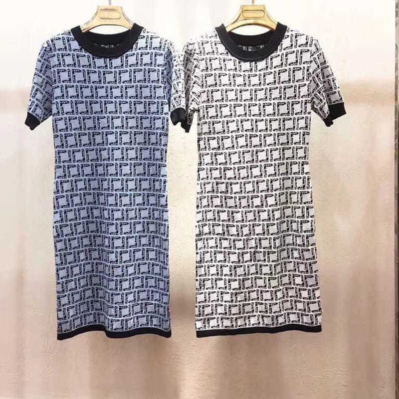 women classic dotted line Double F Summer dress Letter temperament ice silk knit skirt slim mid-length Short sleeve Fashion Commute jacquard, Black;gray
women classic dotted line Double F Summer dress Letter temperament ice silk knit skirt slim mid-length Short sleeve Fashion Commute jacquard, Black;gray