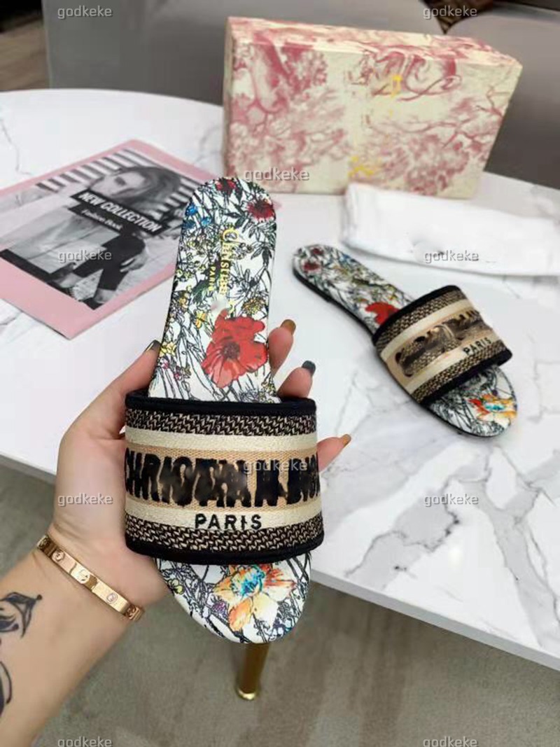 Children's shoes women Embroidery Sandals Ladies Summer Flat outdoor beach woman Slipper colour letters, Black;red
Children's shoes women Embroidery Sandals Ladies Summer Flat outdoor beach woman Slipper colour letters, Black;red