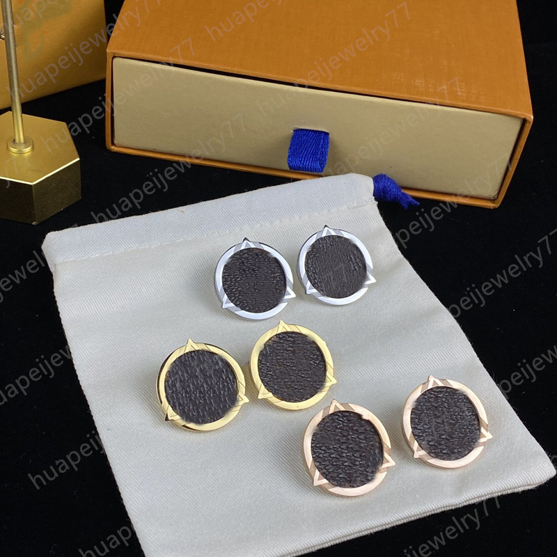 Jewelry Stud Earrings Designers Loves Earring Women Gold/Silver/Rose Gold Hardware Engraved V Initials Design Jewelrys, Golden;silver
Jewelry Stud Earrings Designers Loves Earring Women Gold/Silver/Rose Gold Hardware Engraved V Initials Design Jewelrys, Golden;silver