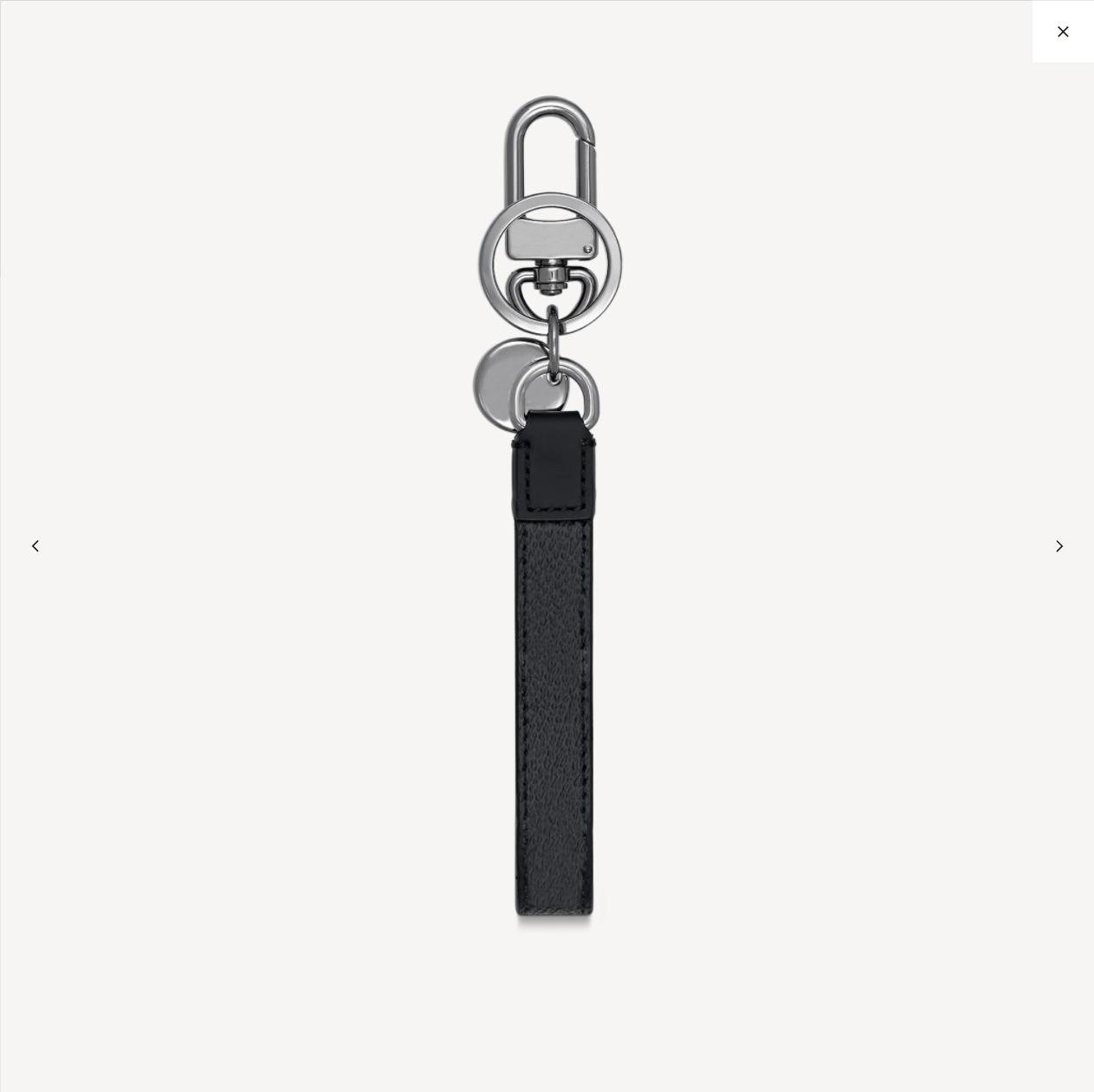2021 New Luxury Brown Old Flower Four-Leaf Clover Leather Keychain Fashion Men's And Women's Bag Hanging Buckle Keyring Car Lover Keychains Without box
2021 New Luxury Brown Old Flower Four-Leaf Clover Leather Keychain Fashion Men's And Women's Bag Hanging Buckle Keyring Car Lover Keychains Without box