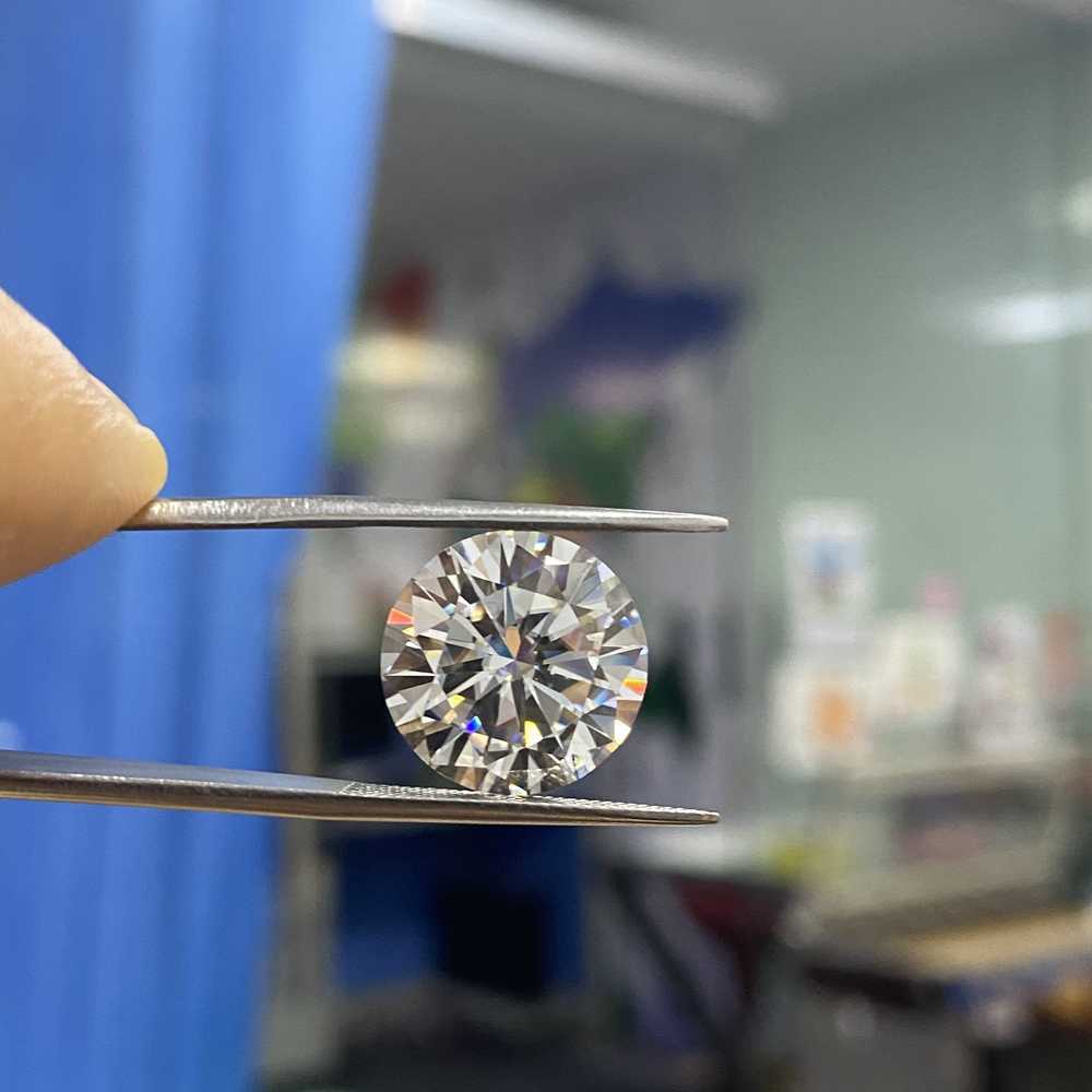 Meisidian 0.1-10 Carat D VVS1 Loose Gemstone Grown Moissanite Full Iced Out Diamond For Hip Hop Watch Making H1015
Meisidian 0.1-10 Carat D VVS1 Loose Gemstone Grown Moissanite Full Iced Out Diamond For Hip Hop Watch Making H1015