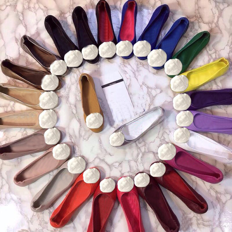 designer Dress Ballet shoes Spring Autumn Soft sheepskin Metal buckle fashion women Flat Egg roll boat shoe Lady leather Lazy dance Loafers Large size 34-42 With box, Extra surprises
designer Dress Ballet shoes Spring Autumn Soft sheepskin Metal buckle fashion women Flat Egg roll boat shoe Lady leather Lazy dance Loafers Large size 34-42 With box, Extra surprises