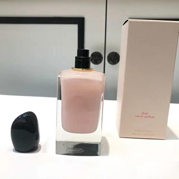 High Quality Women Perfume 100ml 3.4FL.OZ Fiori Si Giorgio EAU DE Parfum Woman's Fragrance Spray Long Lasting Fast Delivery
High Quality Women Perfume 100ml 3.4FL.OZ Fiori Si Giorgio EAU DE Parfum Woman's Fragrance Spray Long Lasting Fast Delivery