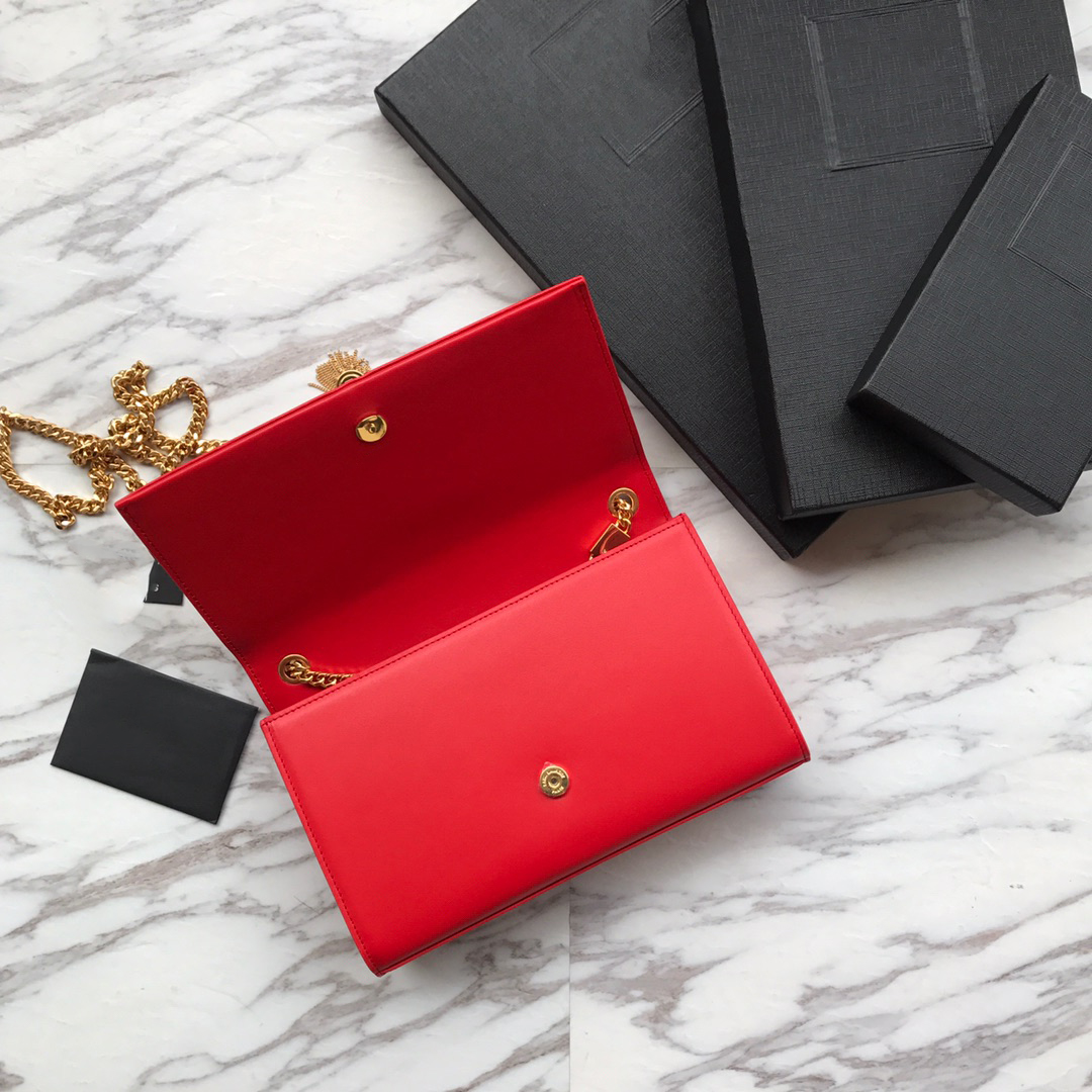 classic ladies' one-shoulder shoulder strap bag French designer 7A high-end customized quality leisure fashion style gold and silver bu 
classic ladies' one-shoulder shoulder strap bag French designer 7A high-end customized quality leisure fashion style gold and silver bu