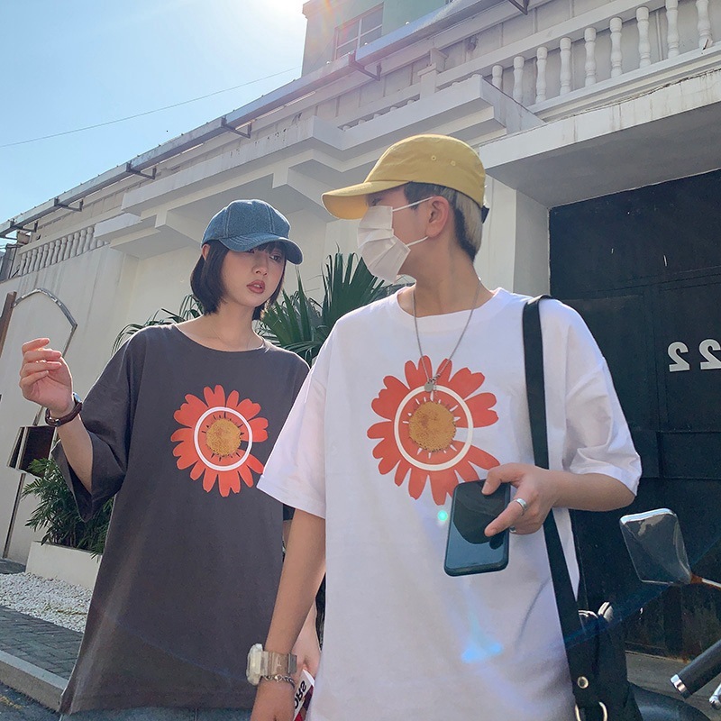 Daisy lovers short sleeve t-shirt men' and women' BF fashion brand trend versatile yuansufeng clothes, White
Daisy lovers short sleeve t-shirt men' and women' BF fashion brand trend versatile yuansufeng clothes, White