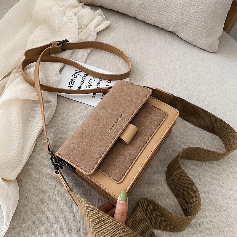 Shoulder Bags Broadband Female Bag Ladies Messenger Luxury Designer For Women Fashion Simple Flap Mobile Phone BagShoulder, Beige
Shoulder Bags Broadband Female Bag Ladies Messenger Luxury Designer For Women Fashion Simple Flap Mobile Phone BagShoulder, Beige