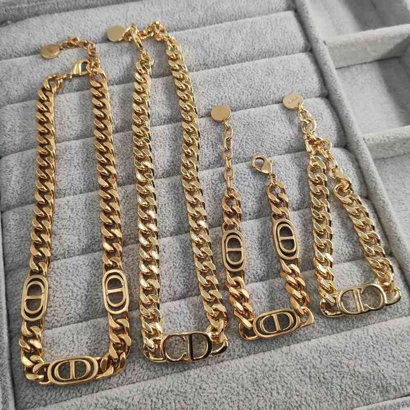 75% OFF D home / Dijia 2021 new letter necklace women's CD net red hot brass Bracelet Y80Y, Silver
75% OFF D home / Dijia 2021 new letter necklace women's CD net red hot brass Bracelet Y80Y, Silver