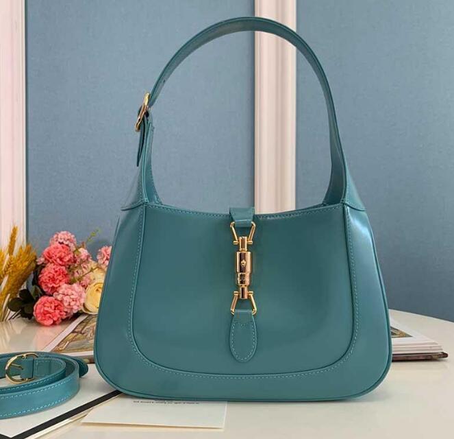 fashion ladies handbag designer underarm bag shoulder diagonal purse leather classic series high quality 636709
fashion ladies handbag designer underarm bag shoulder diagonal purse leather classic series high quality 636709