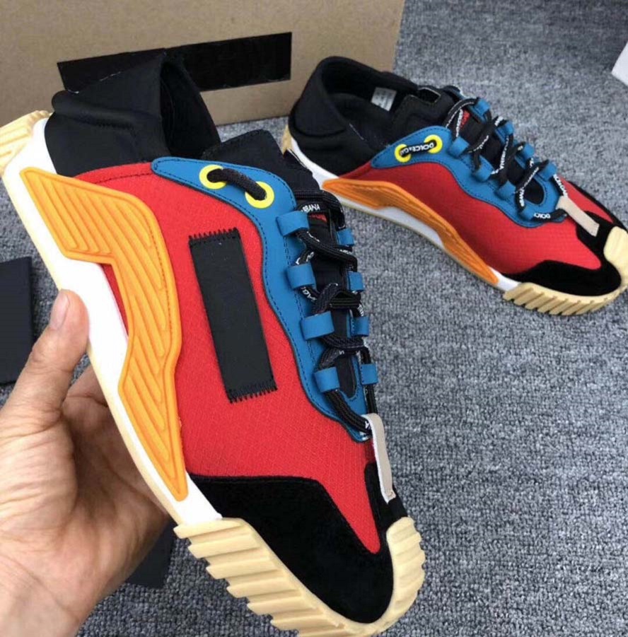 Top Quality Mens Womens Luxurys Designers Shoes Leather Sneaker Embroidery Classic Trainers Lover Trainer Sneakers With Box home011 01, #24
Top Quality Mens Womens Luxurys Designers Shoes Leather Sneaker Embroidery Classic Trainers Lover Trainer Sneakers With Box home011 01, #24