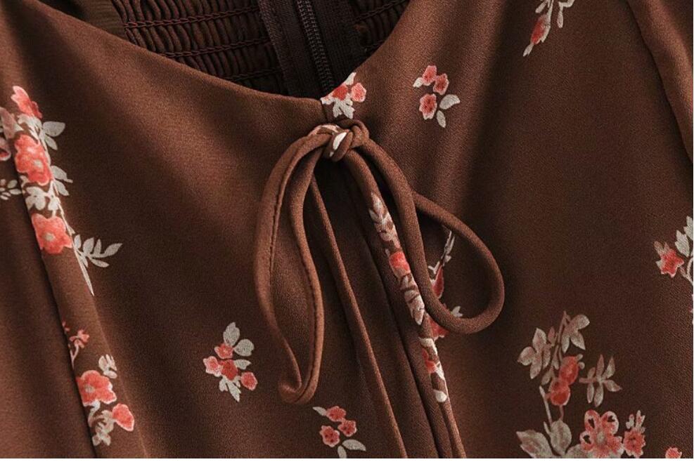 Vintage France Back Elastic Ruched Coffee Floral Print Shirt Bow Crop Tops Women Chiffon Short Puff Sleeve Blouse 210429