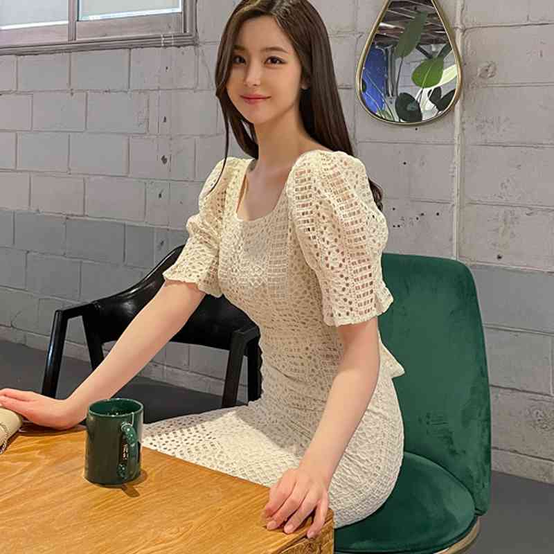 Fashion Korean Temperamen Summer Dresses Women's Square Neck Slim Lace Hollow Out Trumpet Mermaid Dress 210520