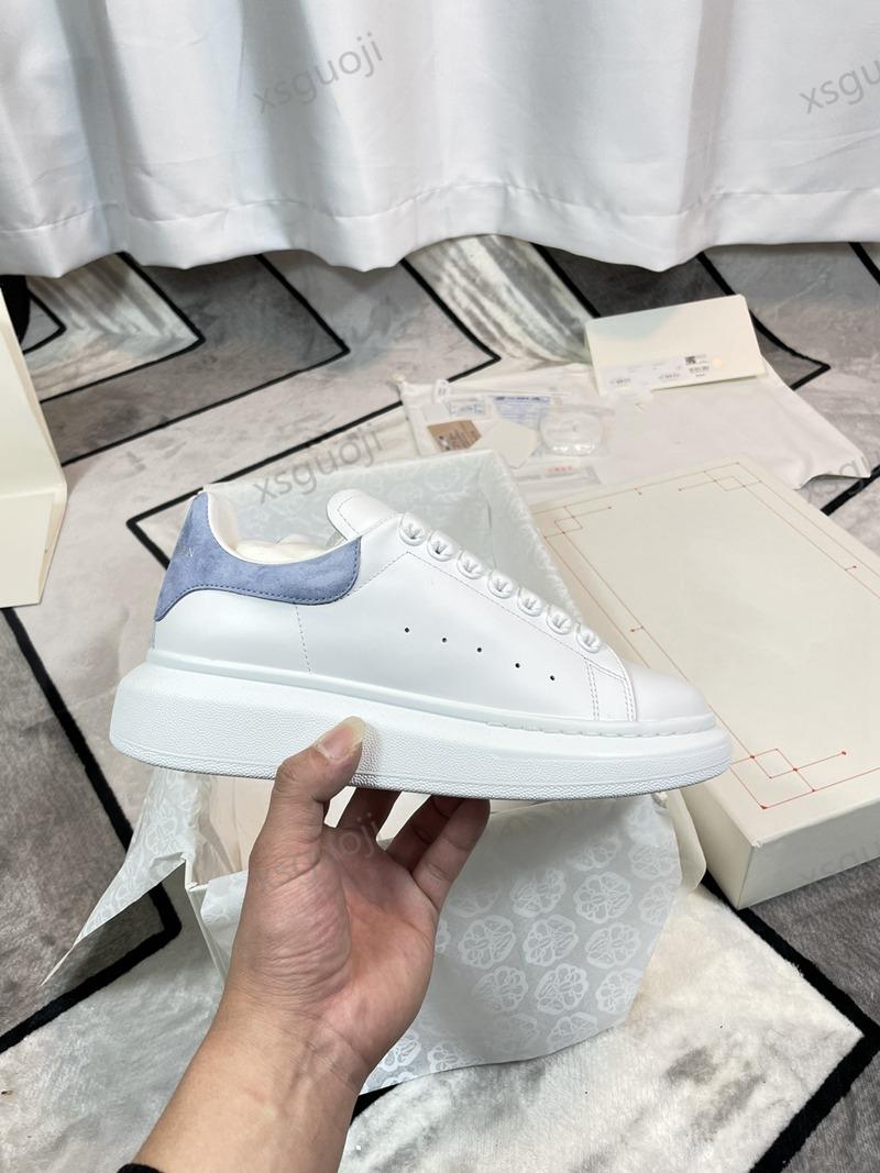 MCQUEENS ALEXANDER 2020 high quality leather casual shoes with laces comfortable and beautiful shoes men's and women's sneakers style sk AlA
MCQUEENS ALEXANDER 2020 high quality leather casual shoes with laces comfortable and beautiful shoes men's and women's sneakers style sk AlA
