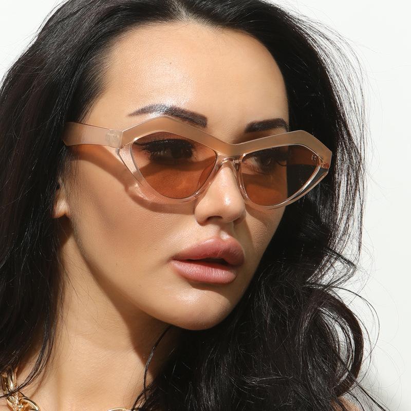 The European And American Fashion Polygon Sunglasses Women Men Street Shooting Multi-color Glasses
The European And American Fashion Polygon Sunglasses Women Men Street Shooting Multi-color Glasses