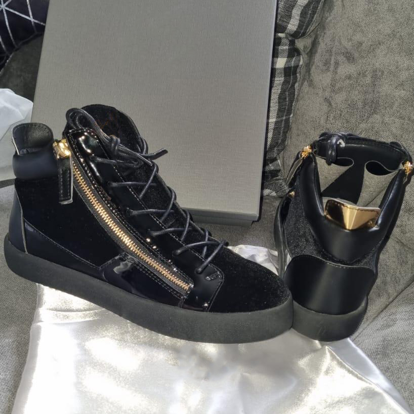 2021 Men Kriss Zipper Sneakers Designer Women Shoes High-top Real Leather Suede Trainers Fashion Low-top Sneaker Top Quality With Box US5-12, Black
2021 Men Kriss Zipper Sneakers Designer Women Shoes High-top Real Leather Suede Trainers Fashion Low-top Sneaker Top Quality With Box US5-12, Black
