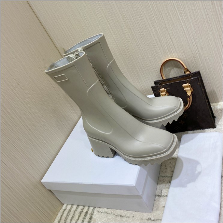 Designer Womens Half Boots shoes Winter Chunky Med Heels Plain Square Toes shoe Rainboots Zip Women Mid Calf Booty, Black
Designer Womens Half Boots shoes Winter Chunky Med Heels Plain Square Toes shoe Rainboots Zip Women Mid Calf Booty, Black