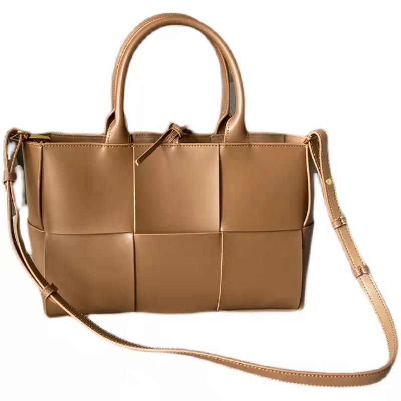 Ladies Bags Trendy 2021 Fashion Women Woven Tote Unique Handbags And Wallets Luxury Hbomf
Ladies Bags Trendy 2021 Fashion Women Woven Tote Unique Handbags And Wallets Luxury Hbomf
