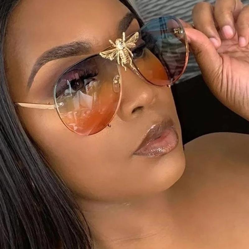 Outdoor Eyewear Luxury Metal Big Bee Pilot Sunglasses Gradient Lenses UV400 Retro Men Women Shades Oculos
Outdoor Eyewear Luxury Metal Big Bee Pilot Sunglasses Gradient Lenses UV400 Retro Men Women Shades Oculos