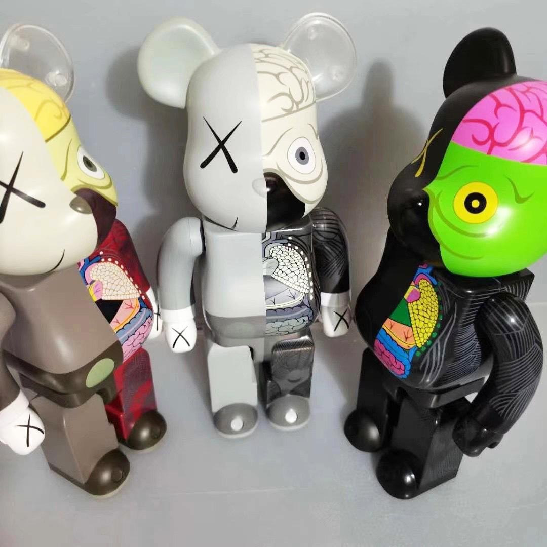 Popular 400% 28CM Bearbrick bear figures Toy For Collectors Art Work ABS material model decoration toys gift
Popular 400% 28CM Bearbrick bear figures Toy For Collectors Art Work ABS material model decoration toys gift