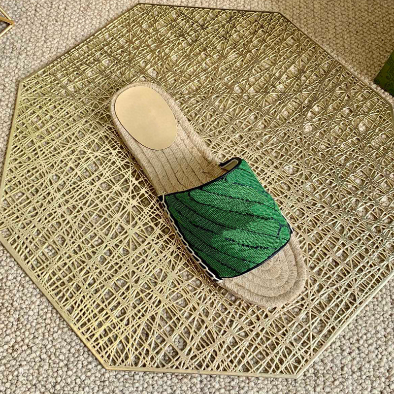 2021 Sandals Multicolored canvas stripes Sandals Denim Flat Slipprs Shoes Ladies Summer outdoor beach causal Flip Flops Luxurys Designer Gen, Black
2021 Sandals Multicolored canvas stripes Sandals Denim Flat Slipprs Shoes Ladies Summer outdoor beach causal Flip Flops Luxurys Designer Gen, Black