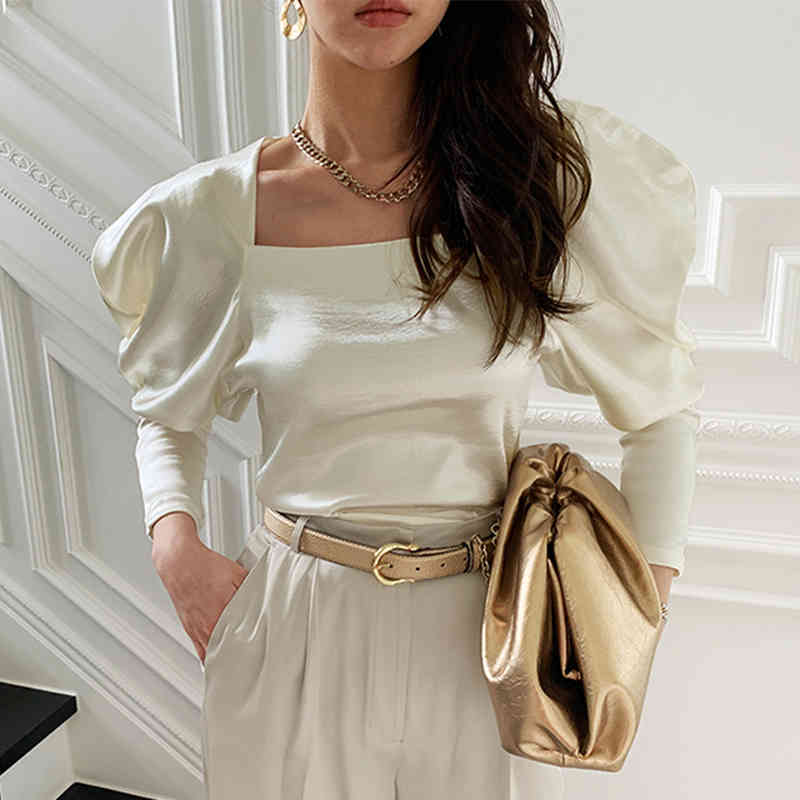 Korean Elegant Square Collar Slim Wild Bubble Long Sleeve Glossy Velvet Bottom Shirt Women White Silky Top Female 12908 210427
