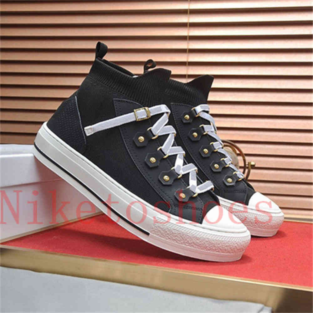 WALK'N' Mid Sneaker Oblique Shoe Rubber sole with lucky star slip-on sports canvas casual shoes calfskin inserts leisure WALK Luxu yemianbu, Color 01
WALK'N' Mid Sneaker Oblique Shoe Rubber sole with lucky star slip-on sports canvas casual shoes calfskin inserts leisure WALK Luxu yemianbu, Color 01