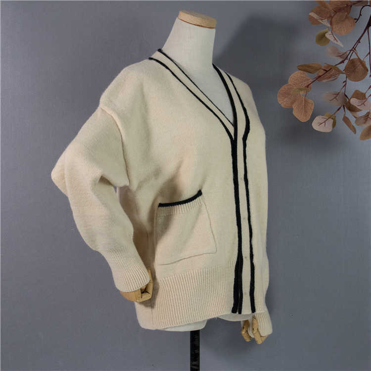 Colorfaith Winter Spring Women's Sweaters Loose Fashionable Knitwear Korean Knitted Ladies Covered Button Cardigans SWC7752 210918