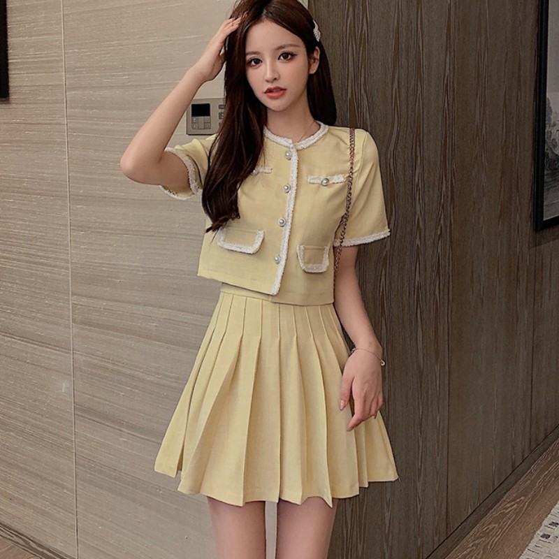 Korean Summer Sweet Two Piece Set Women Short Sleeve Crop Top + Mini Pleated Skirt Female Fashion Student Outfits 210518