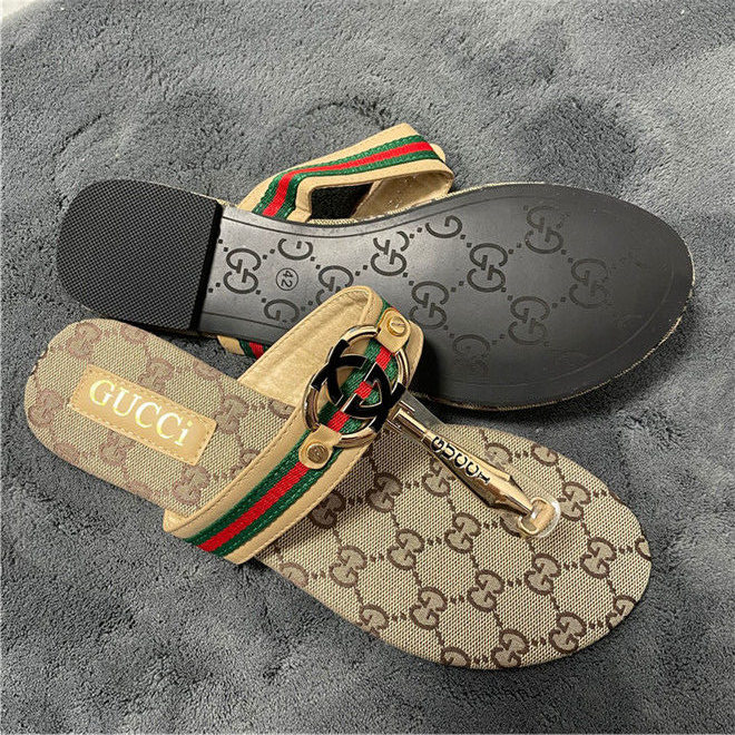 24 style Fashion Men Louis Leather slippers Women Vitton Thong Sandals slides Flat Flip Flops channel Shoes, White;black
24 style Fashion Men Louis Leather slippers Women Vitton Thong Sandals slides Flat Flip Flops channel Shoes, White;black